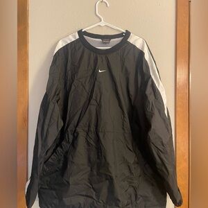 Nike Men's Black and White Windbreaker